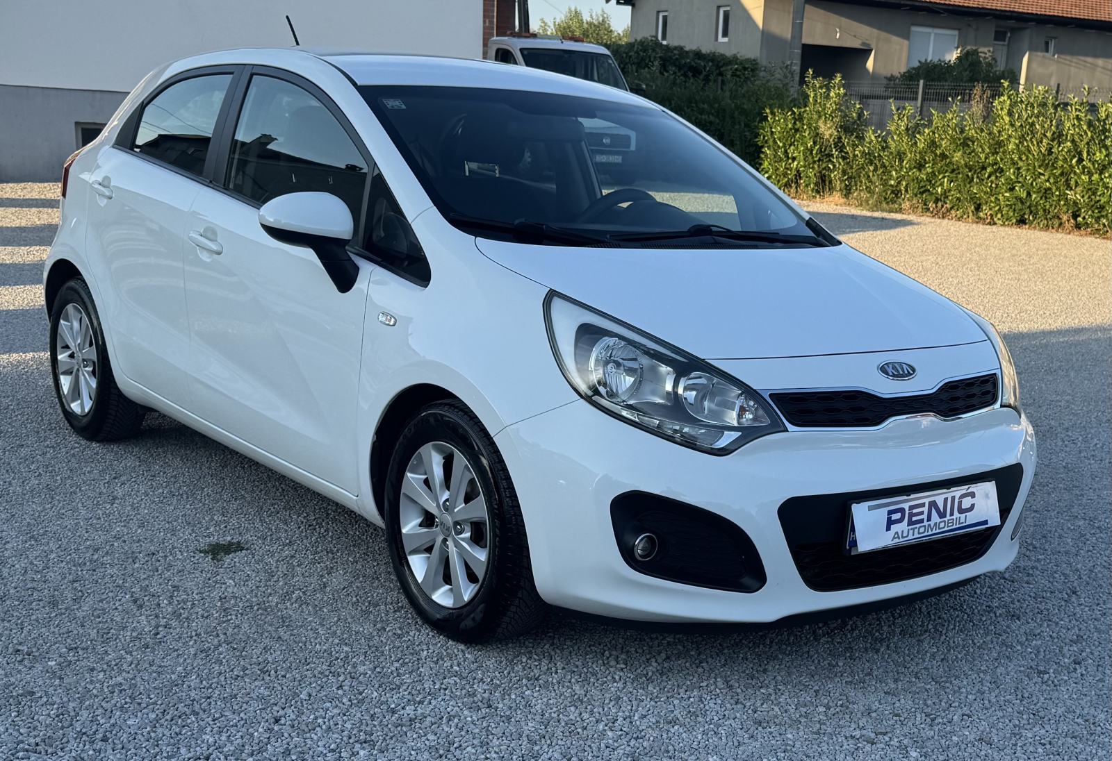 Kia Rio 1,2 Benzinac = 146 000 km = Kupljen nov u HR, fotografija 2