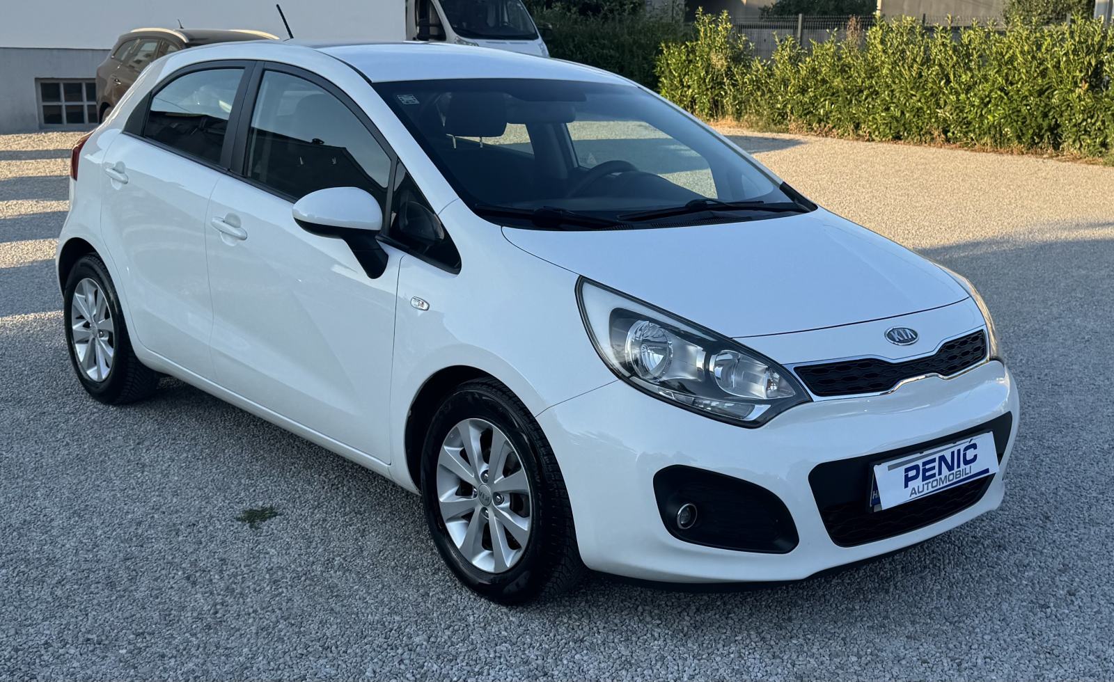 Kia Rio 1,2 Benzinac = 146 000 km = Kupljen nov u HR, fotografija 3