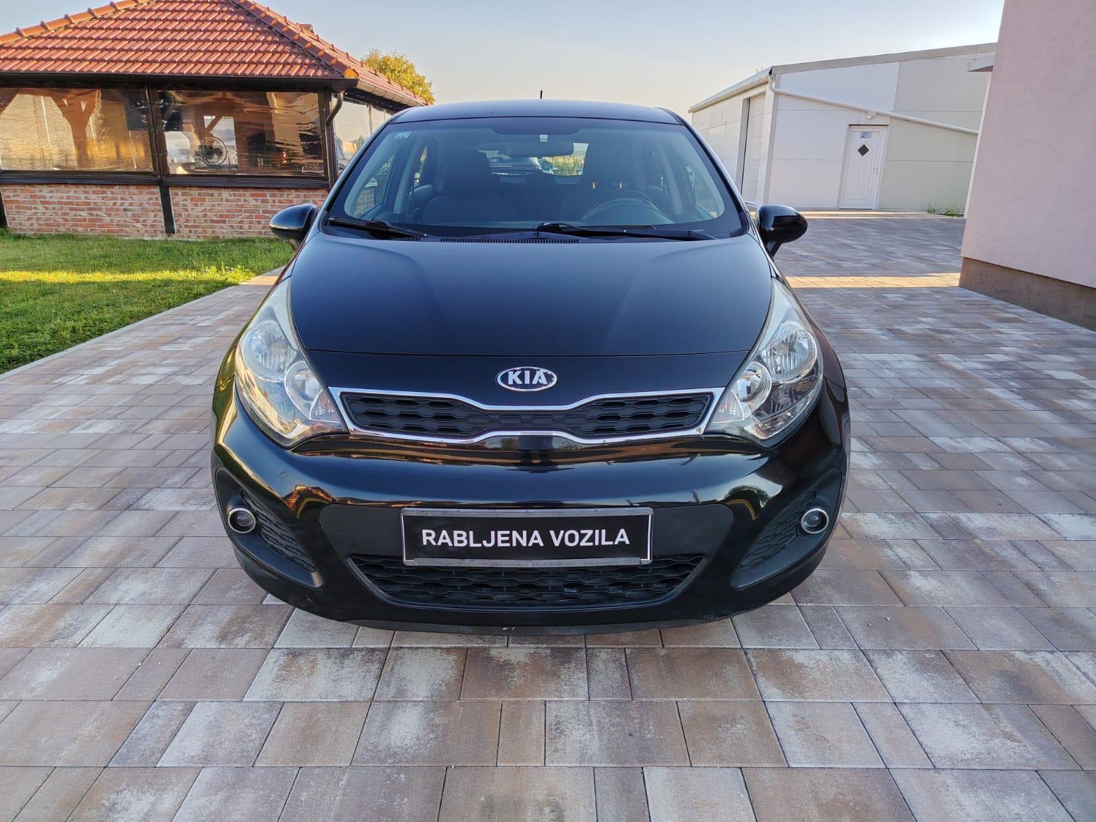 Kia Rio 1,2 EX **KLIMA-AUTOM** PARK-SENZORI **KREDIT-KARTICE, fotografija 2
