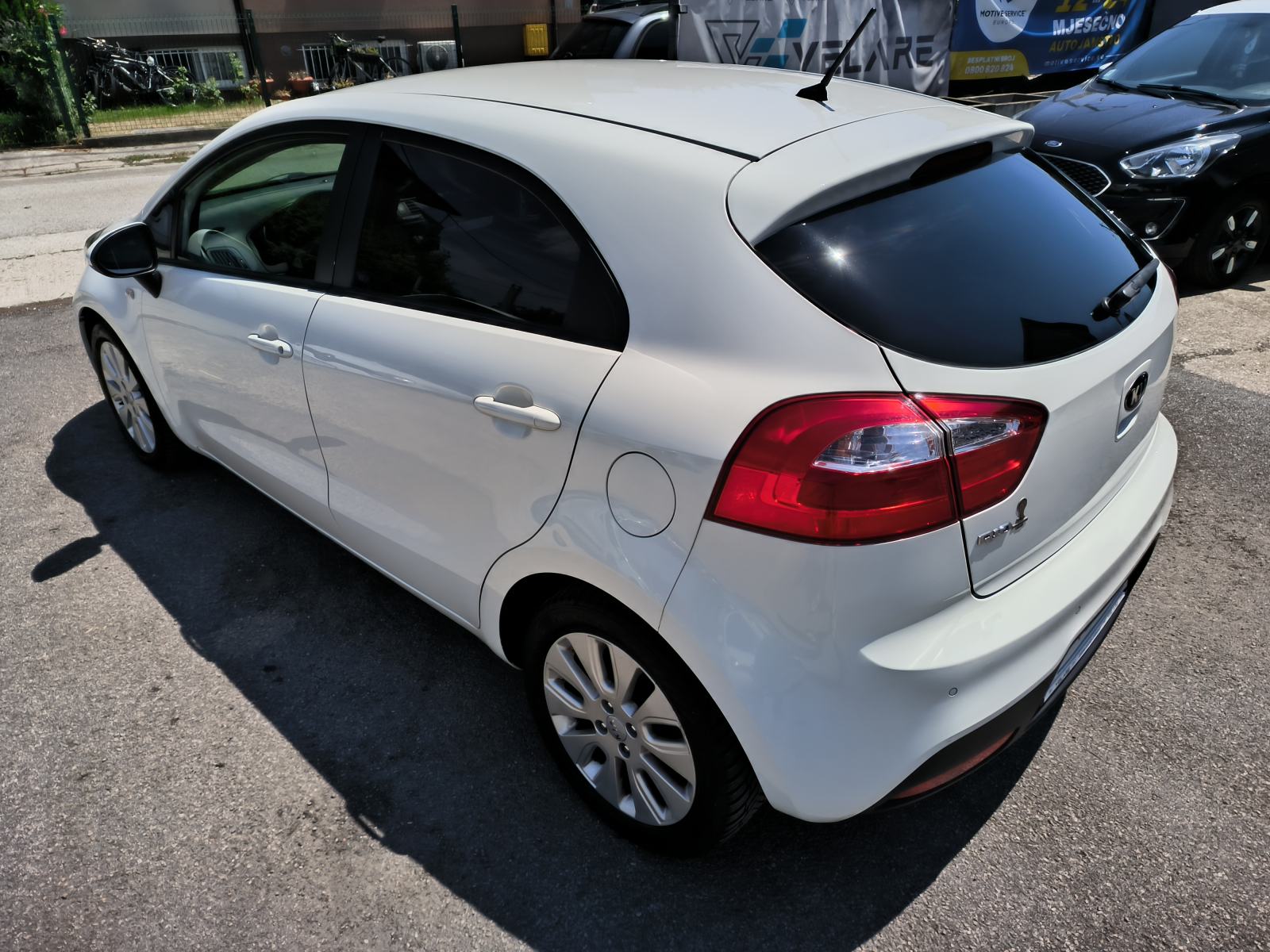 Kia Rio 1,2 FIFA CUP EDITION, SERVISNA, JAMSTVO, REG. 1 GODINU, fotografija 6