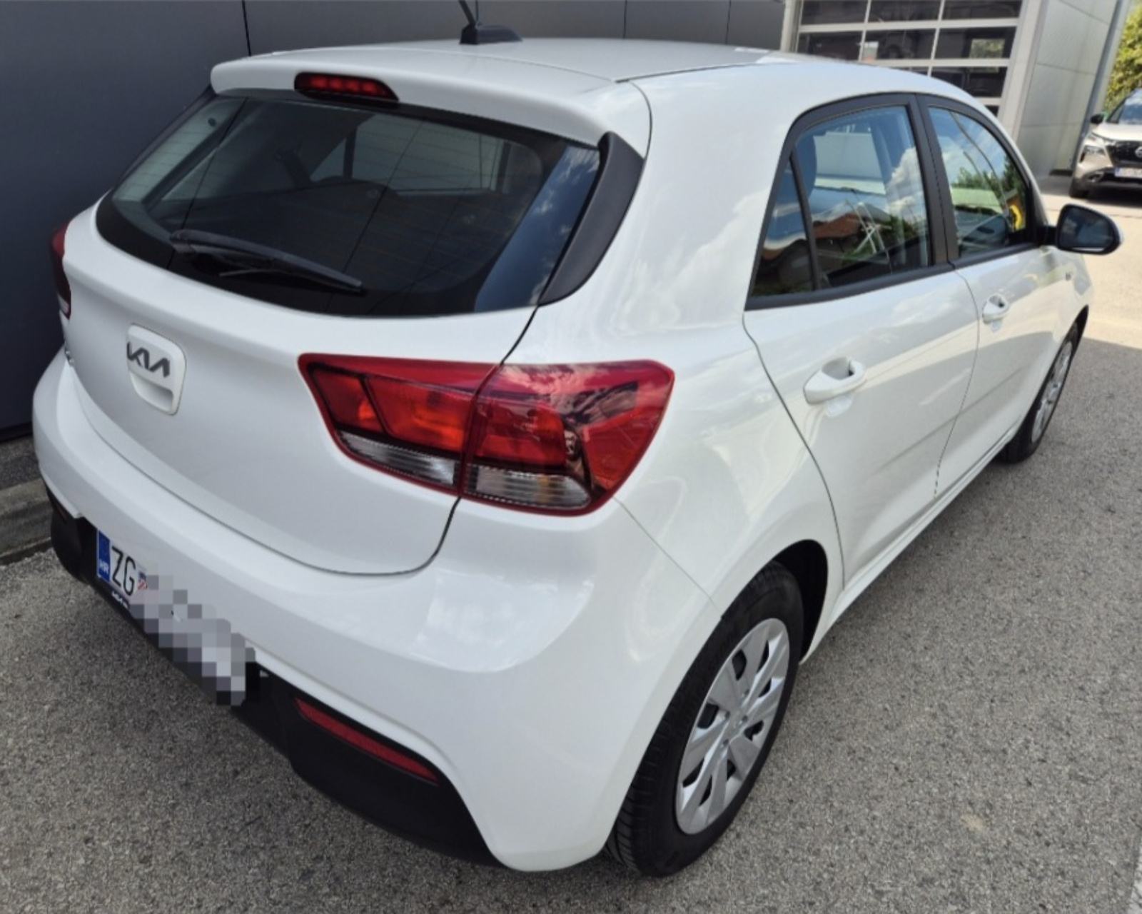 Kia Rio 1.2 LX Urban Hr vozilo 1Vl., fotografija 3