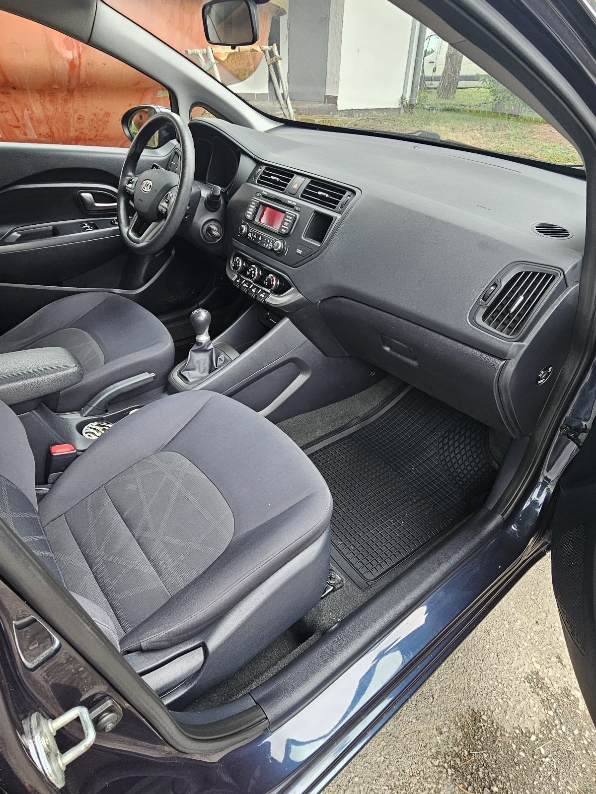 Kia Rio 1,2 reg 06/27, fotografija 7