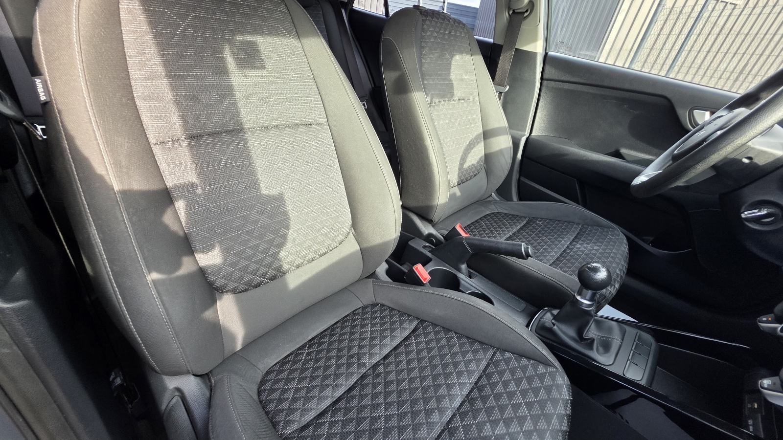 Kia Rio 1.2 URBAN KLIMA, fotografija 13