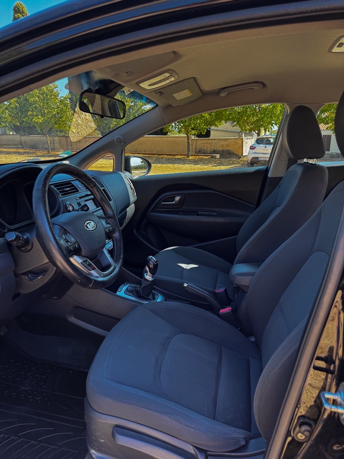 Kia Rio 1,4 CRDi EX, fotografija 7