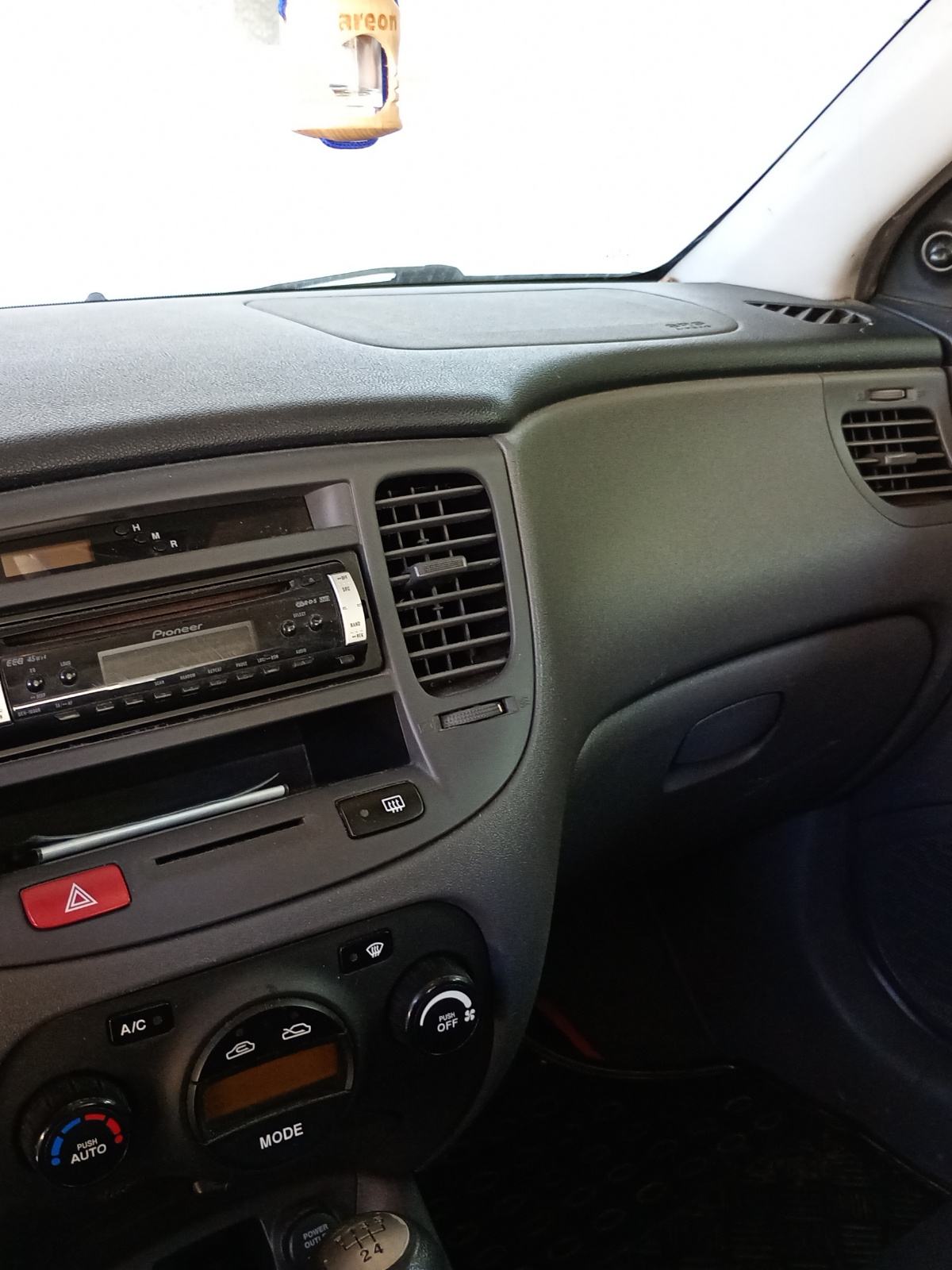 Kia Rio 1,4 i EX, fotografija 6