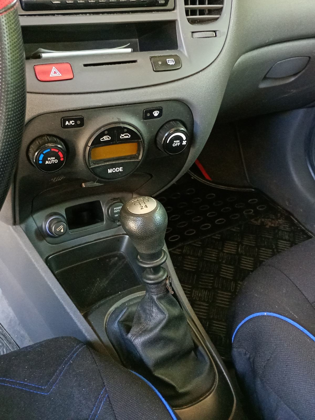 Kia Rio 1,4 i EX, fotografija 7