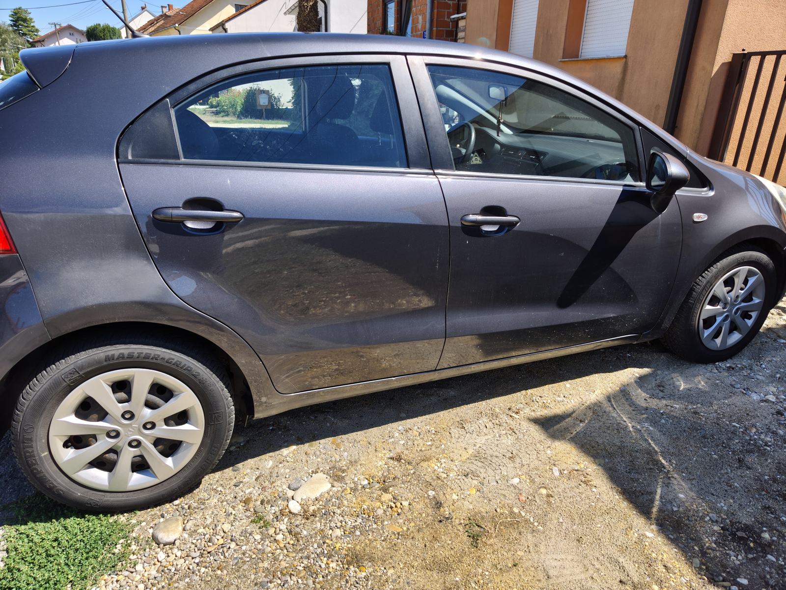 Kia Rio 1,2, reg.3/27, 180tis., fotografija 2
