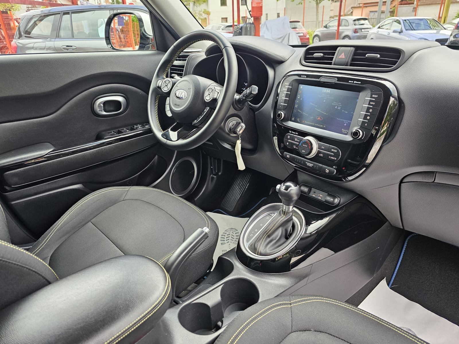 KIA*SOUL*1.6 CRDI-135KS*AUTOMATIC*PREMIUM*KAMERA*NAVI*ALU"18*10990E, fotografija 18
