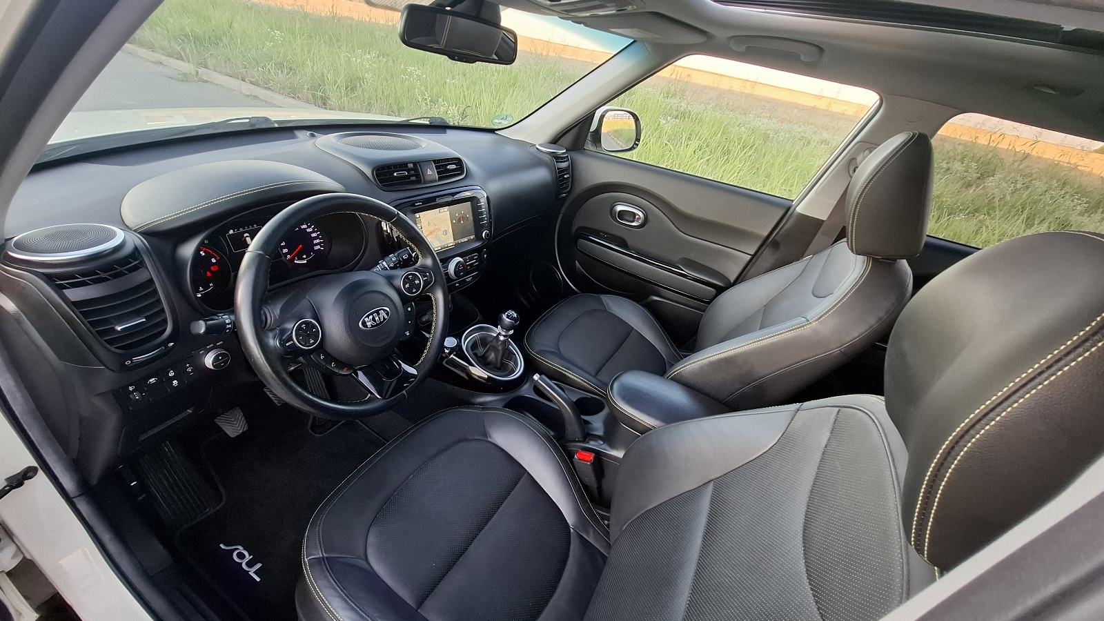 Kia Soul 1,6 CRDi PANORAMA**KAMERA**NAVIGACIJA, fotografija 14