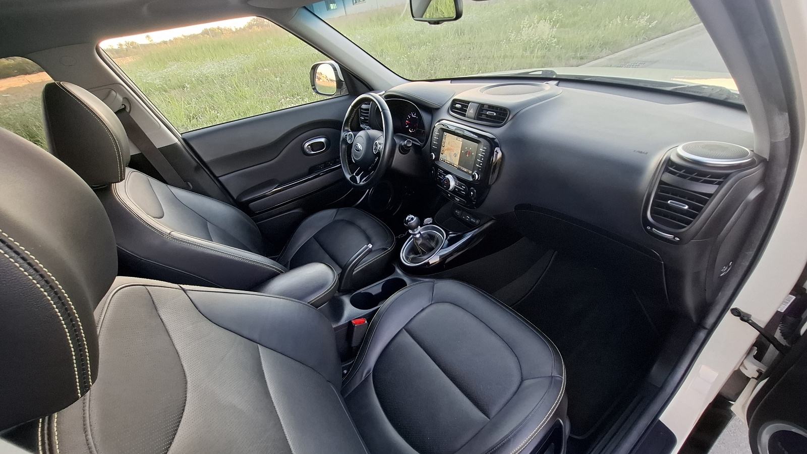 Kia Soul 1,6 CRDi PANORAMA**KAMERA**NAVIGACIJA, fotografija 15