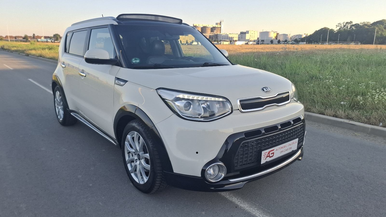 Kia Soul 1,6 CRDi PANORAMA**KAMERA**NAVIGACIJA, fotografija 3