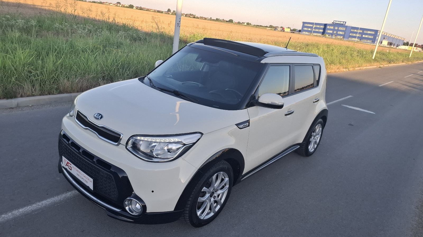 Kia Soul 1,6 CRDi PANORAMA**KAMERA**NAVIGACIJA, fotografija 8