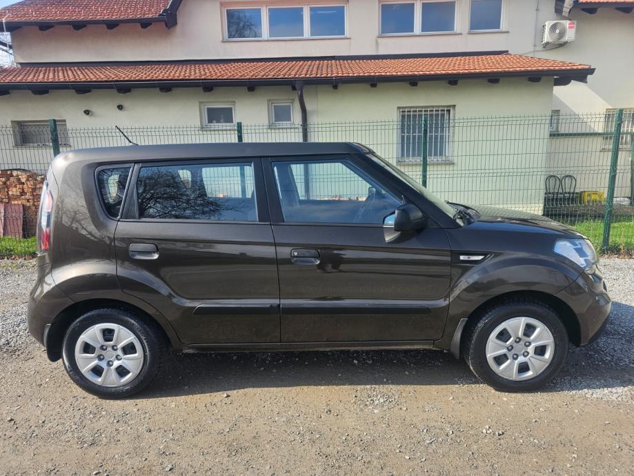 Kia Soul 1,6 CRDi, fotografija 9