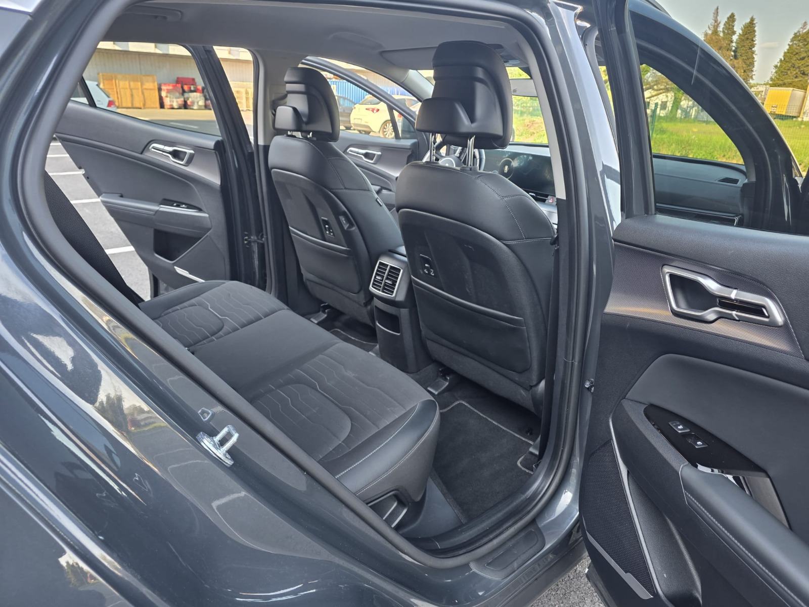 Kia Sportage 1.6 automatik, fotografija 17