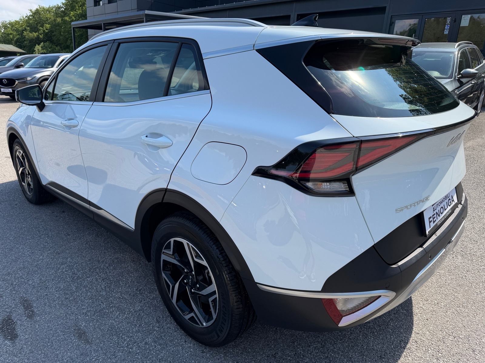 Kia Sportage 1.6 CRDI AUTOMATIK,JAMSTVO,KAMERA,RADAR,LED,U PDV-U!, fotografija 4