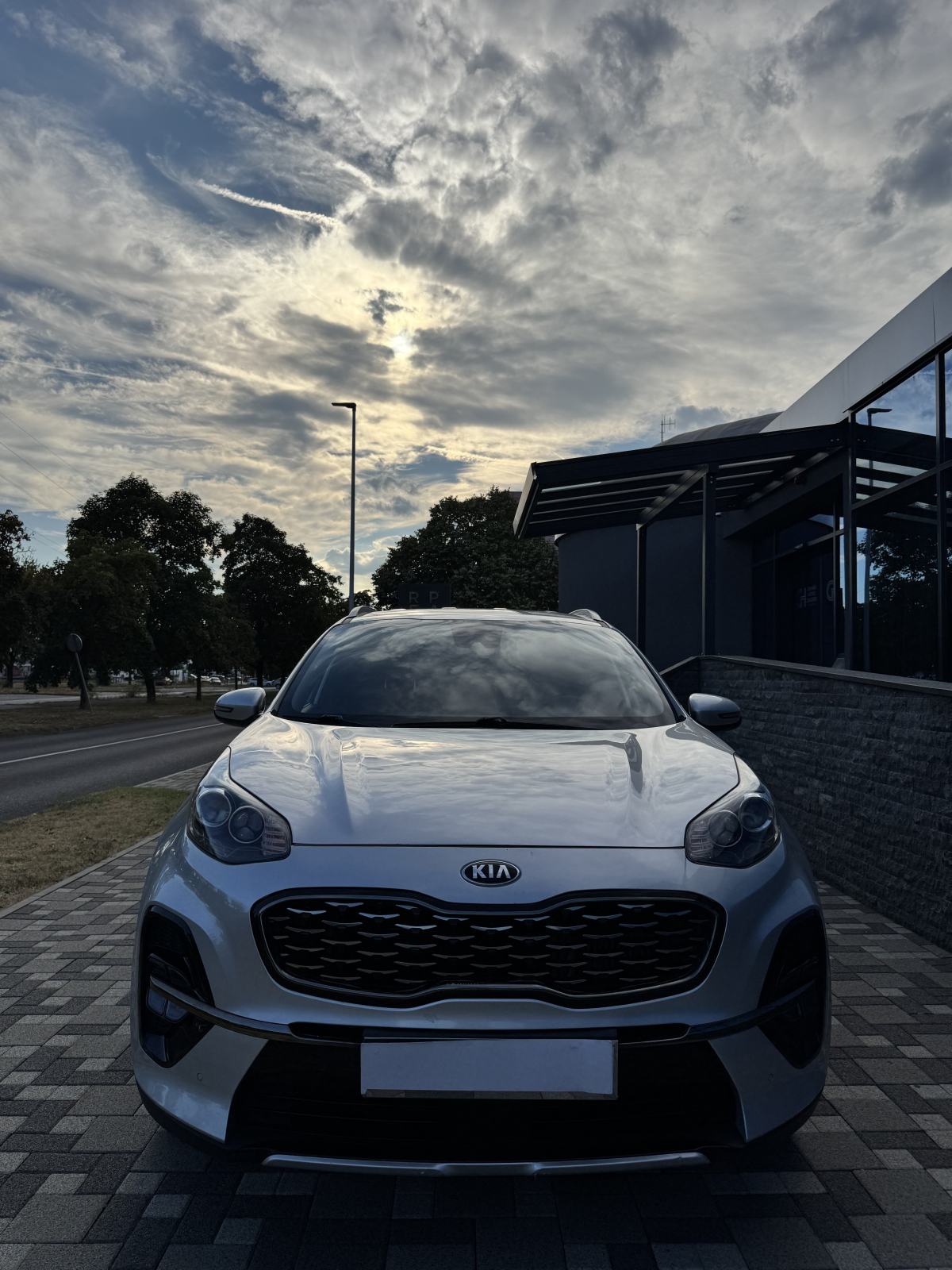 Kia Sportage 1,6 automatik, fotografija 3