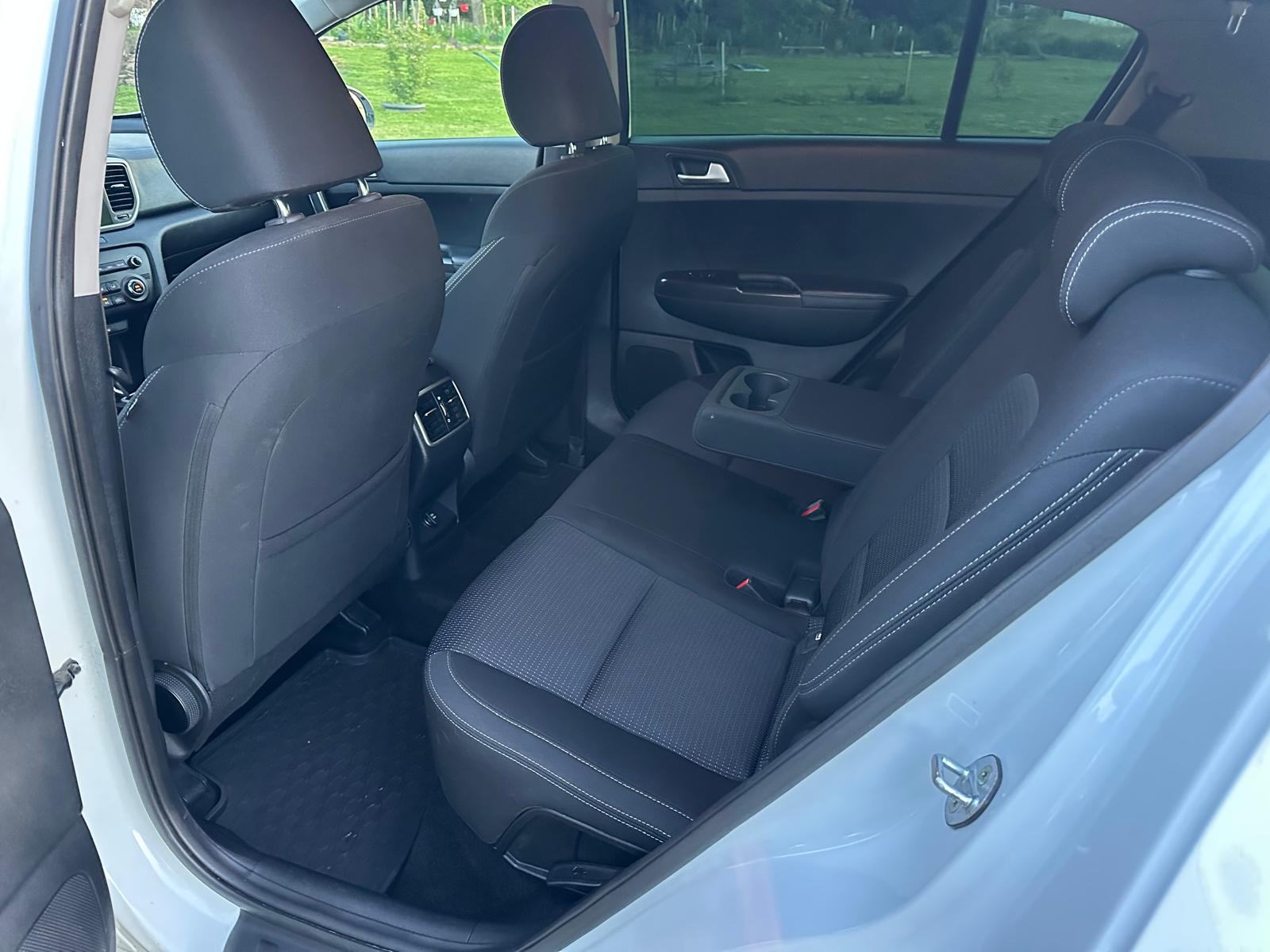 Kia Sportage 1,6 CRDi,2020 god.63.500km,prvi vlasnik,17.900€, fotografija 7