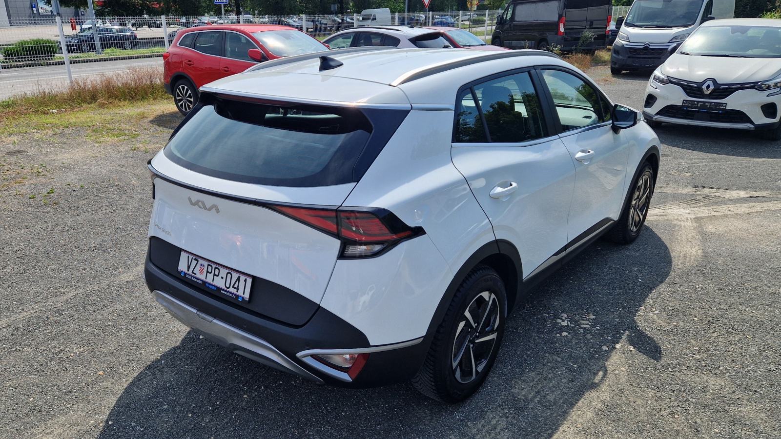 Kia Sportage 1.6 CRDI automatik DCT7, Active, led farovi, navi, kamera, fotografija 5