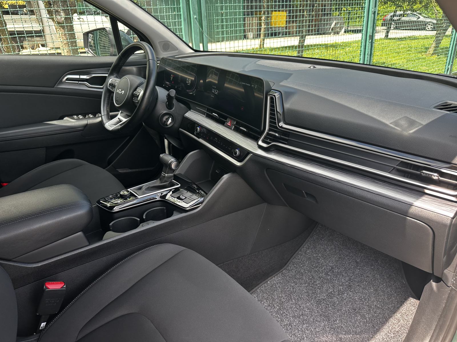 Kia Sportage 1.6 CRDI AUTOMATIK,JAMSTVO,KAMERA,RADAR,LED,U PDV-U!, fotografija 5