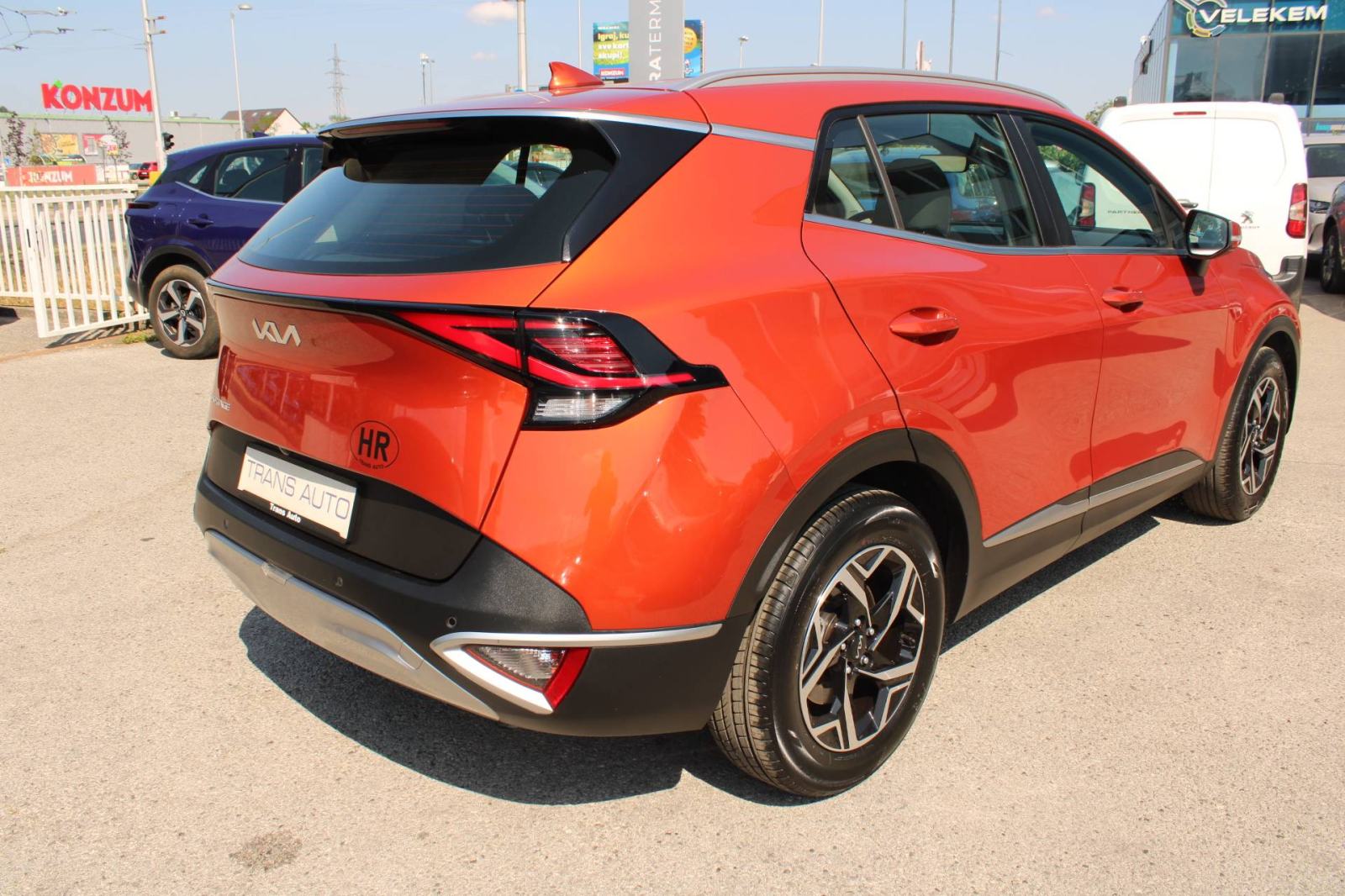 Kia Sportage 1.6 CRDi AUTOMATIK *LED, NAVIGACIJA, KAMERA*, fotografija 5