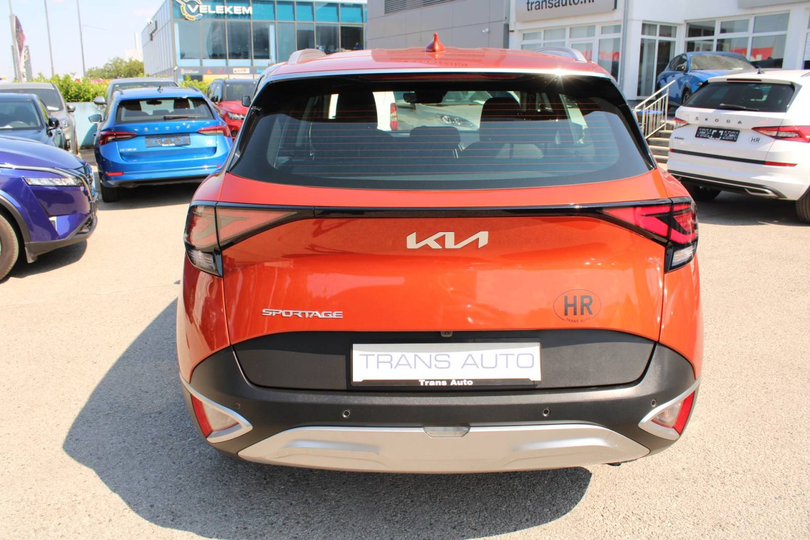 Kia Sportage 1.6 CRDi AUTOMATIK *LED, NAVIGACIJA, KAMERA*, fotografija 6