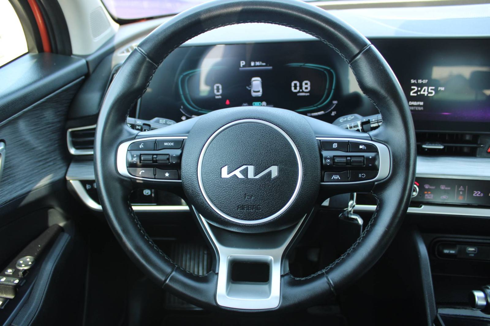 Kia Sportage 1.6 CRDi AUTOMATIK *LED, NAVIGACIJA, KAMERA*, fotografija 15