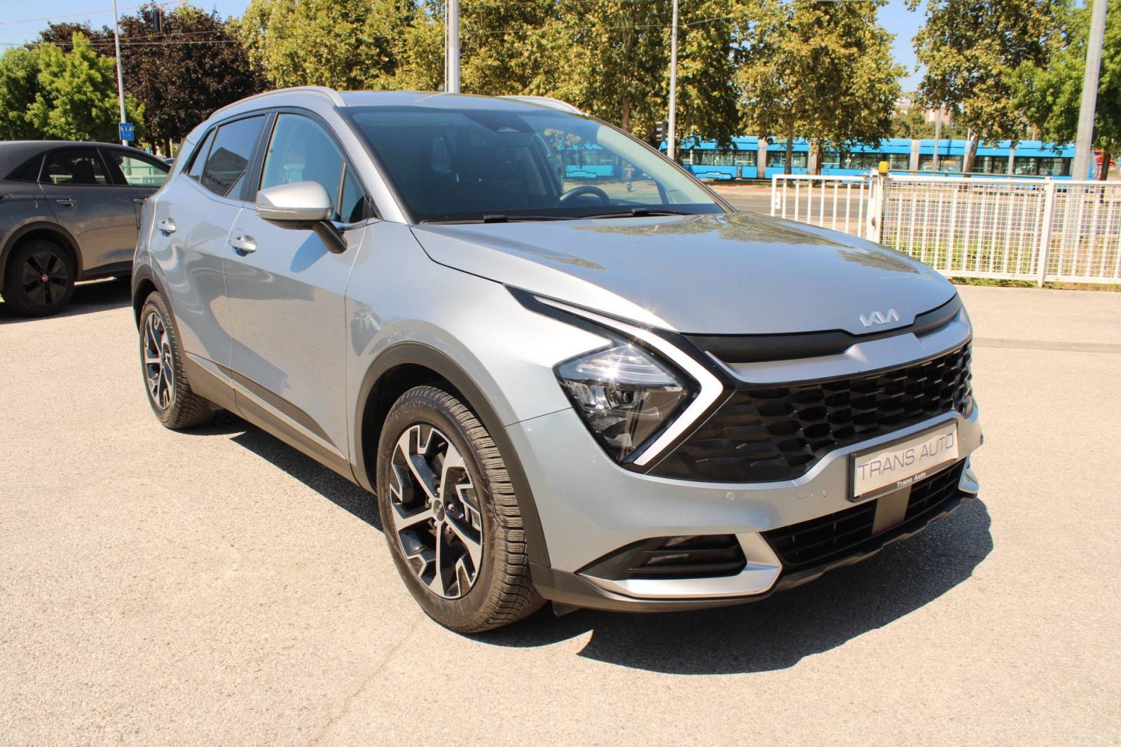 Kia Sportage 1.6 CRDi AUTOMATIK *LED, NAVIGACIJA, KAMERA*, fotografija 3