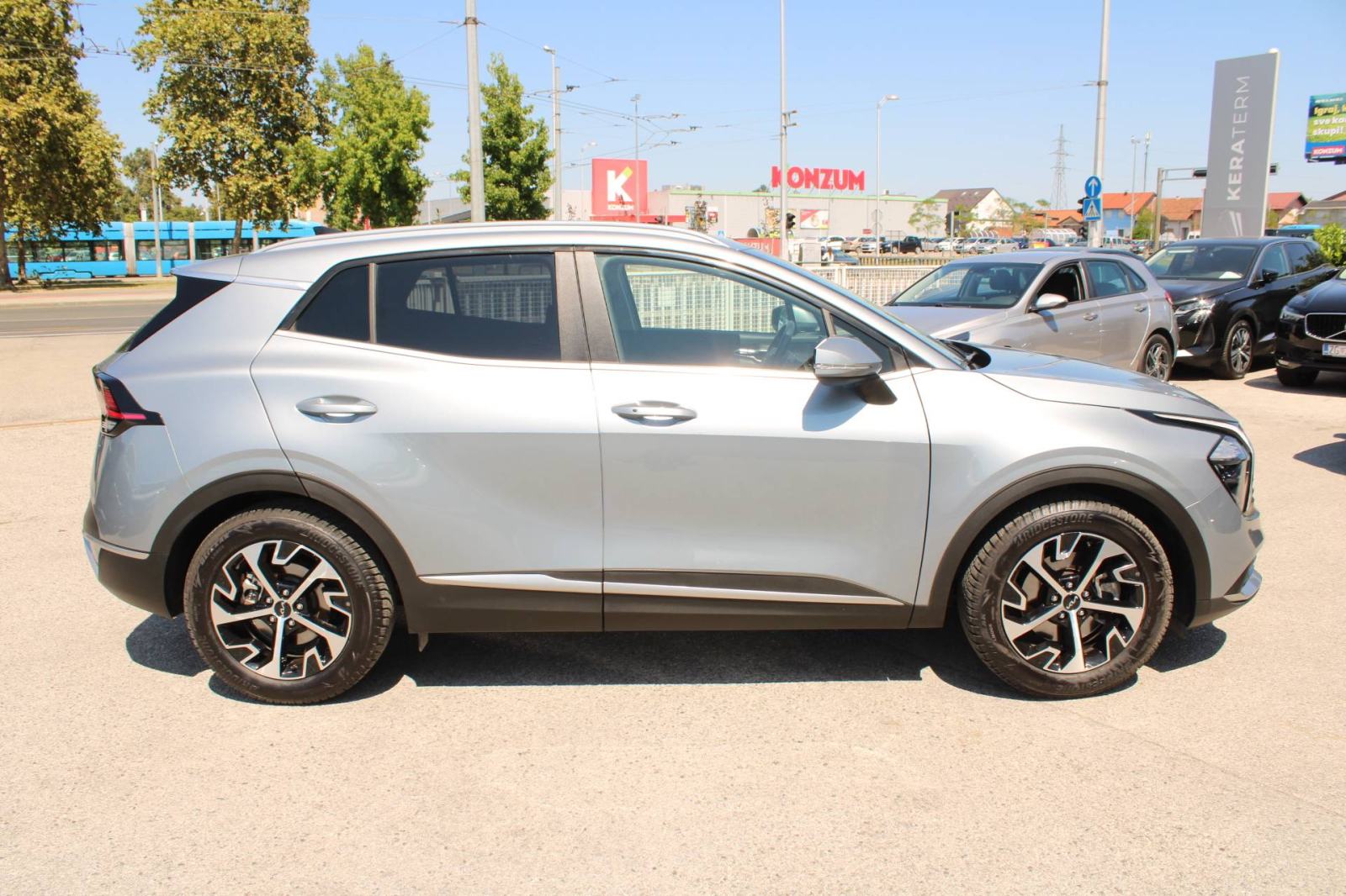 Kia Sportage 1.6 CRDi AUTOMATIK *LED, NAVIGACIJA, KAMERA*, fotografija 4