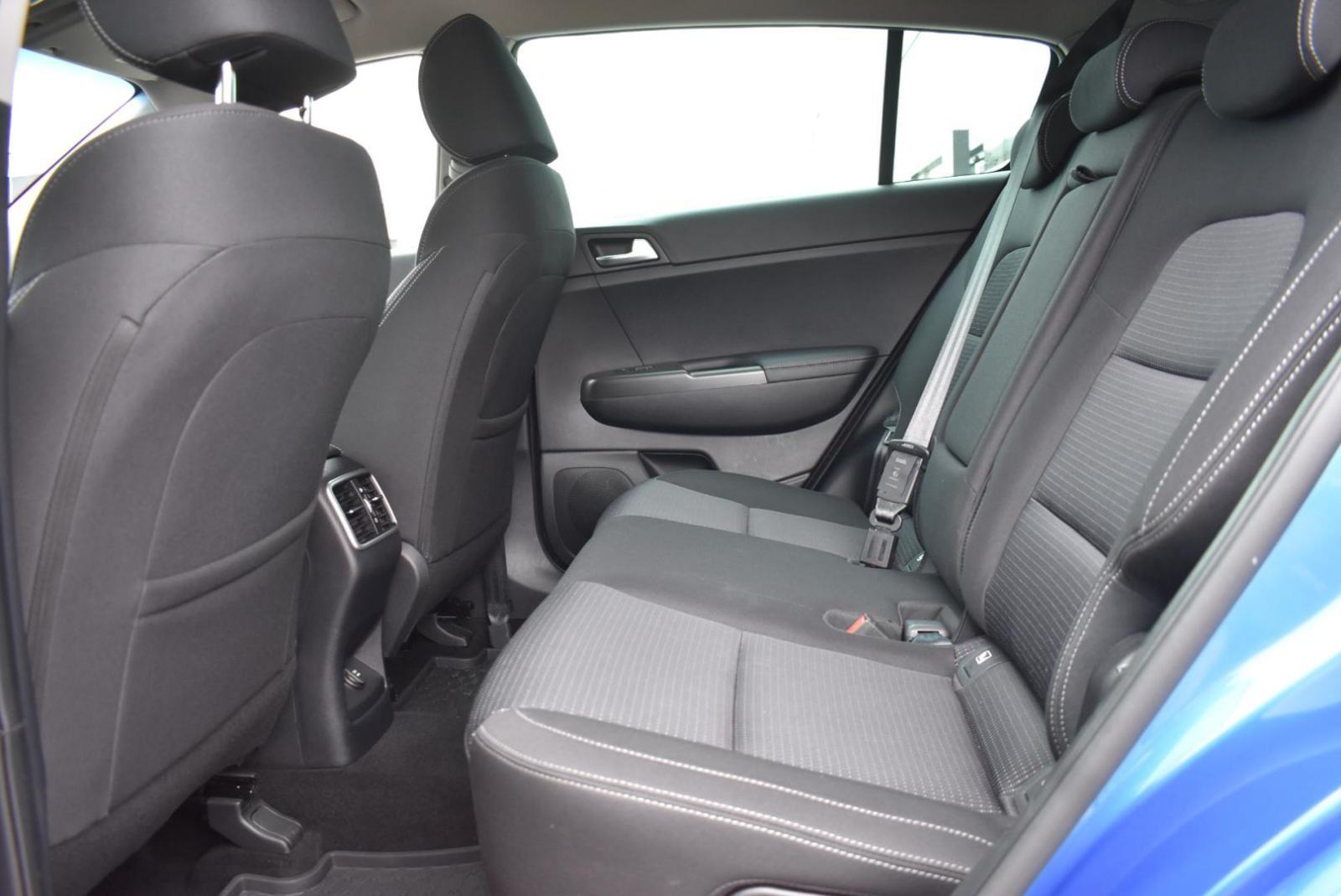 KIA Sportage 1.6 CRDI EX FRESH ISG,STRAŽNJA KAMERA, MULTFUNKCIJSKI UPR, fotografija 12