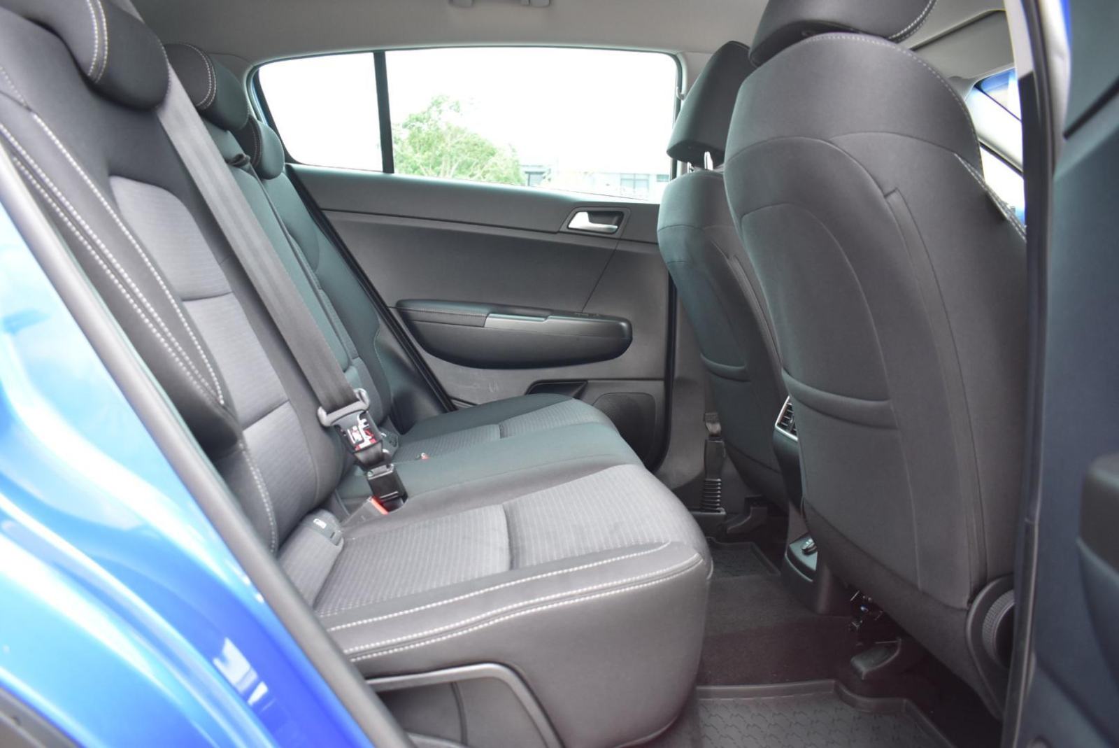 KIA Sportage 1.6 CRDI EX FRESH ISG,STRAŽNJA KAMERA, MULTFUNKCIJSKI UPR, fotografija 14