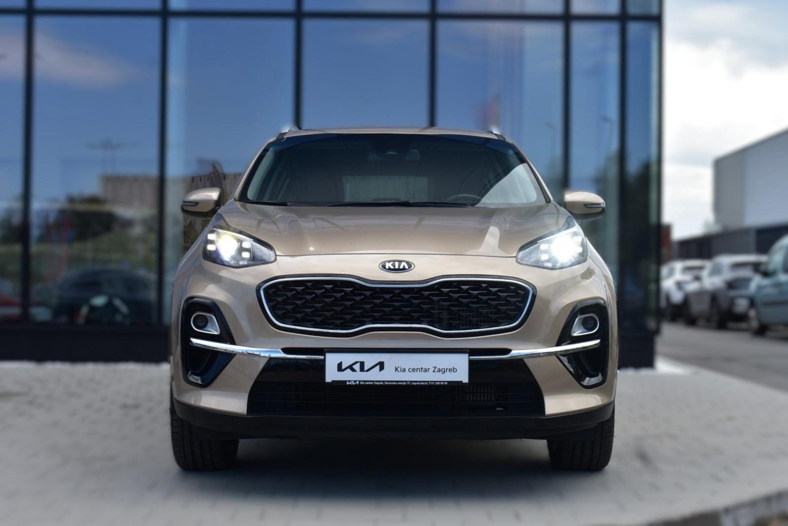 KIA Sportage 1.6 CRDI FRESH, NAVIGACIJA, STRAŽNJA KAMERA, BT, fotografija 2