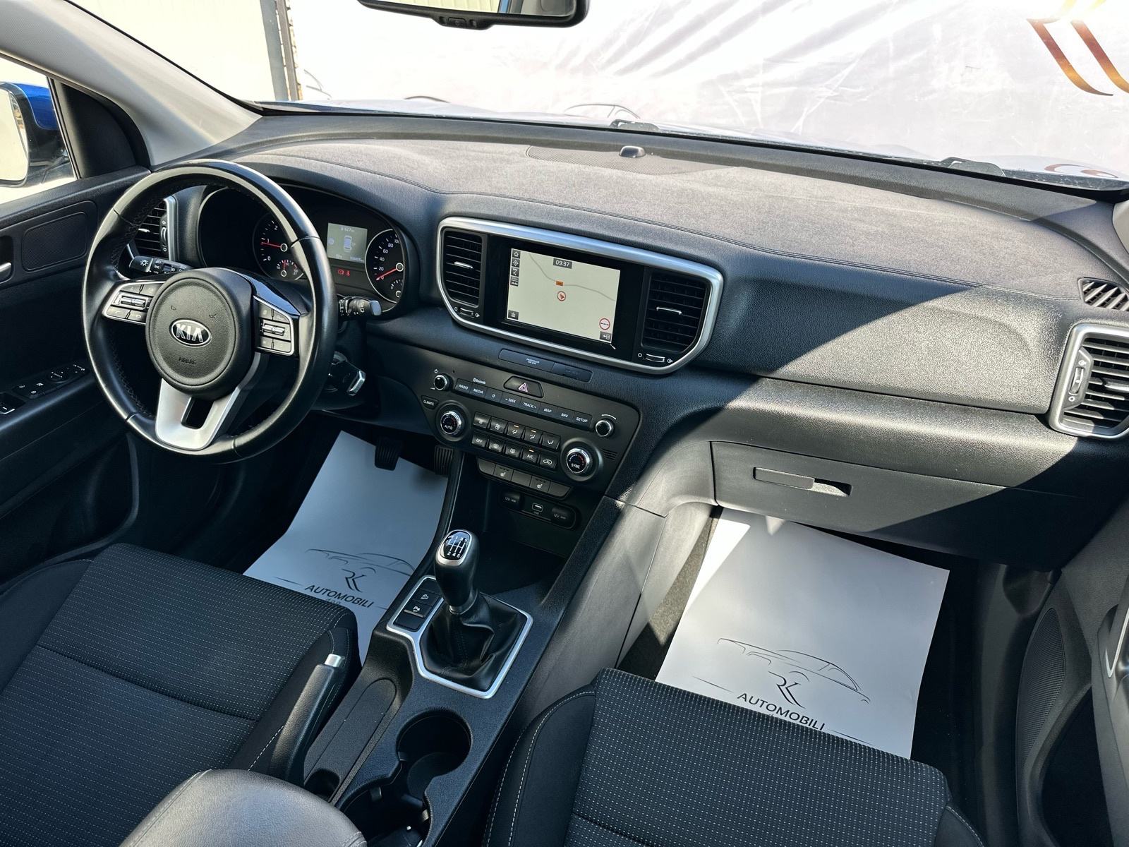 Kia Sportage 1.6 CRDI GT Line 2021 *servisna, fotografija 11
