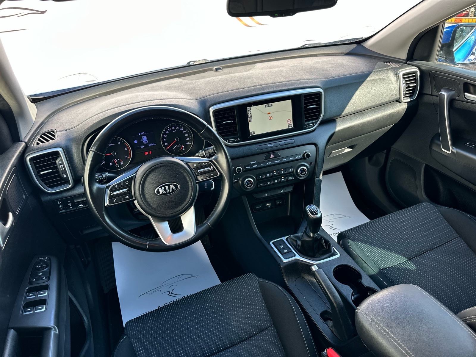 Kia Sportage 1.6 CRDI GT Line 2021 *servisna, fotografija 9