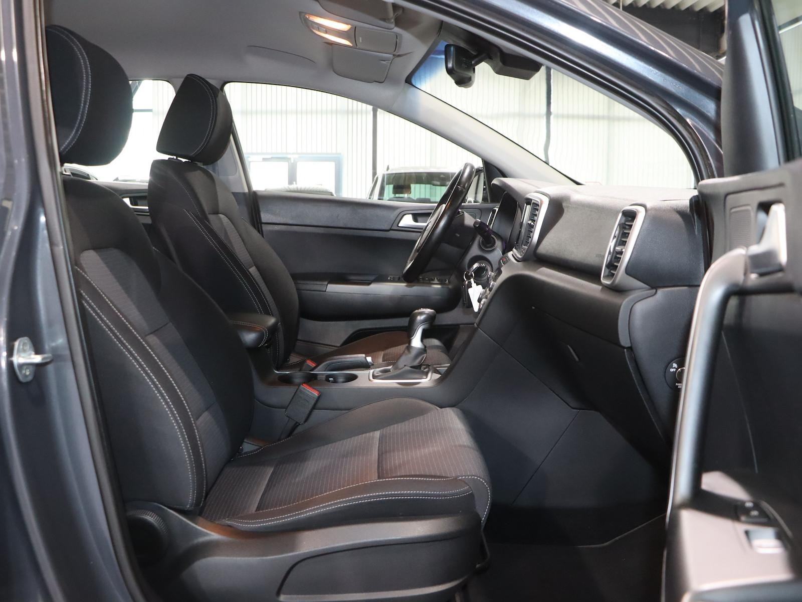 Kia Sportage 1.6 CRDi NAVI KAMERA APPLE ANDROID GRIJ.SIC.P+Z ALU 17, fotografija 19