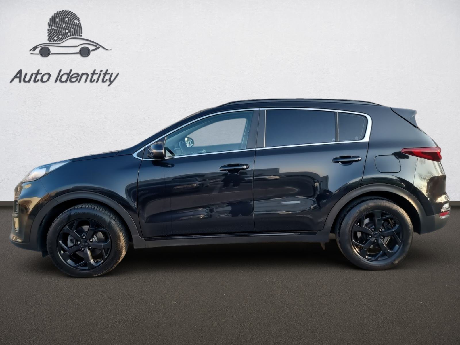 KIA SPORTAGE 1,6 CRDi BLACK DESIGN,REG. DO 5/2027, KAMERA,JAMSTVO, fotografija 9