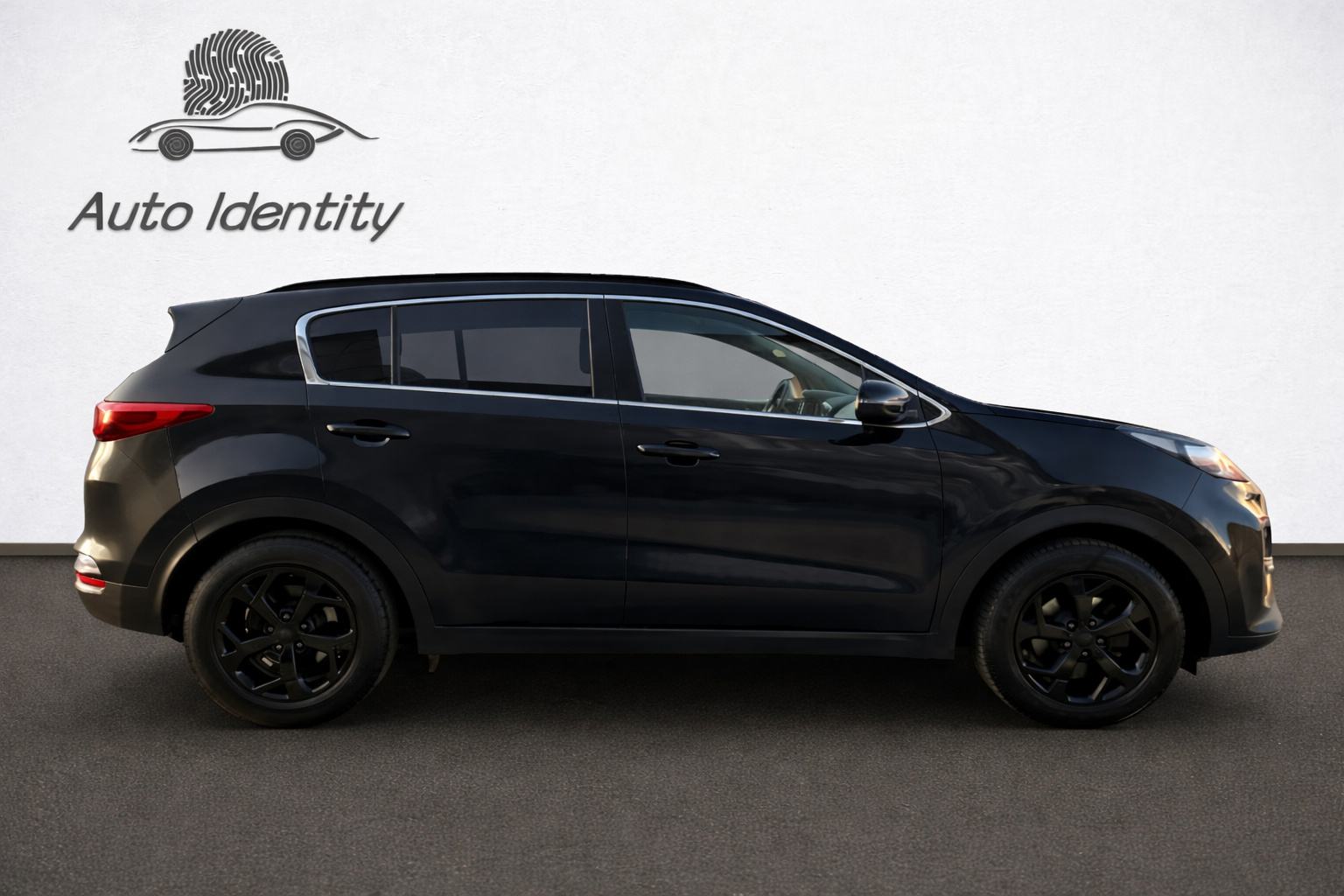 KIA SPORTAGE 1,6 CRDi BLACK DESIGN,REG. DO 5/2027, KAMERA,JAMSTVO, fotografija 5