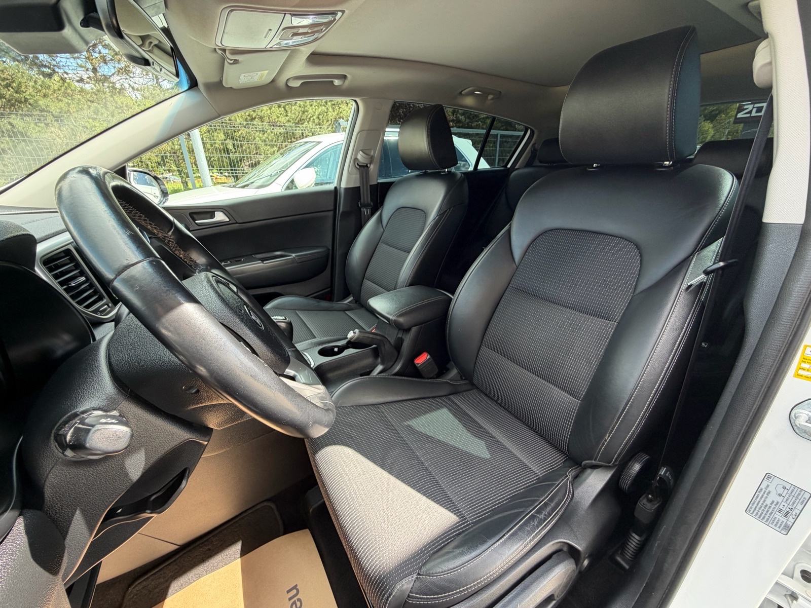 Kia Sportage 1,6 CRDI Sport *Perla* Panorama Keyless Kamera Servisna, fotografija 14