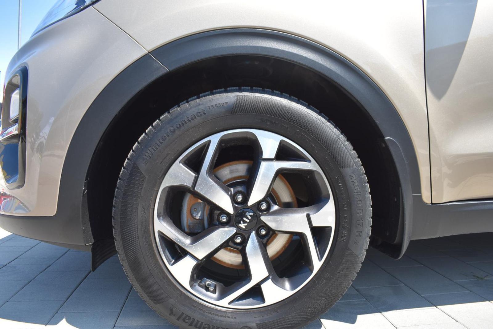 KIA Sportage 1.6 CRDI FRESH, BT, PROGRAM VOŽNJE, MULTIFUNKCIJSKI UPRAV, fotografija 13
