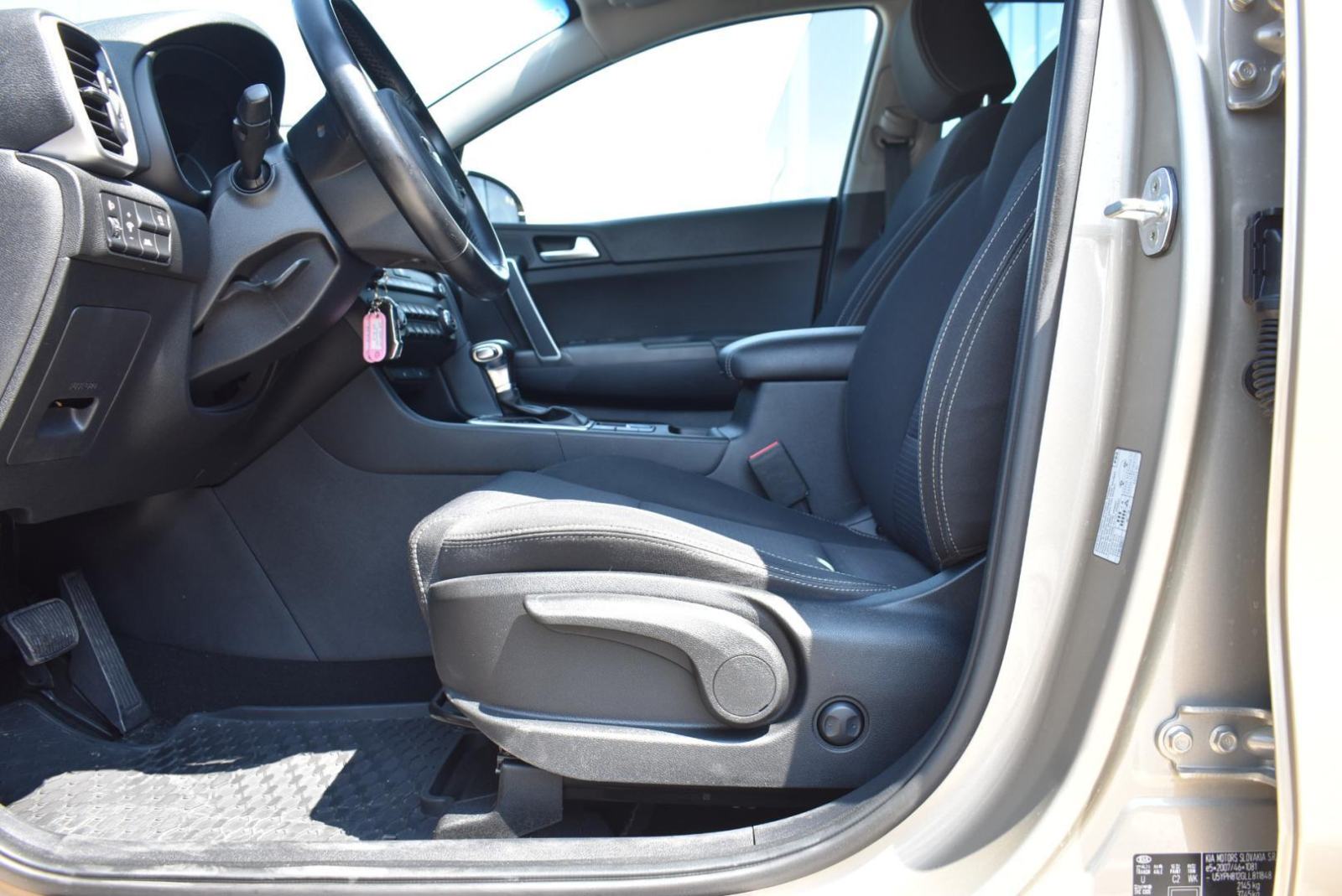 KIA Sportage 1.6 CRDI FRESH, BT, PROGRAM VOŽNJE, MULTIFUNKCIJSKI UPRAV, fotografija 14