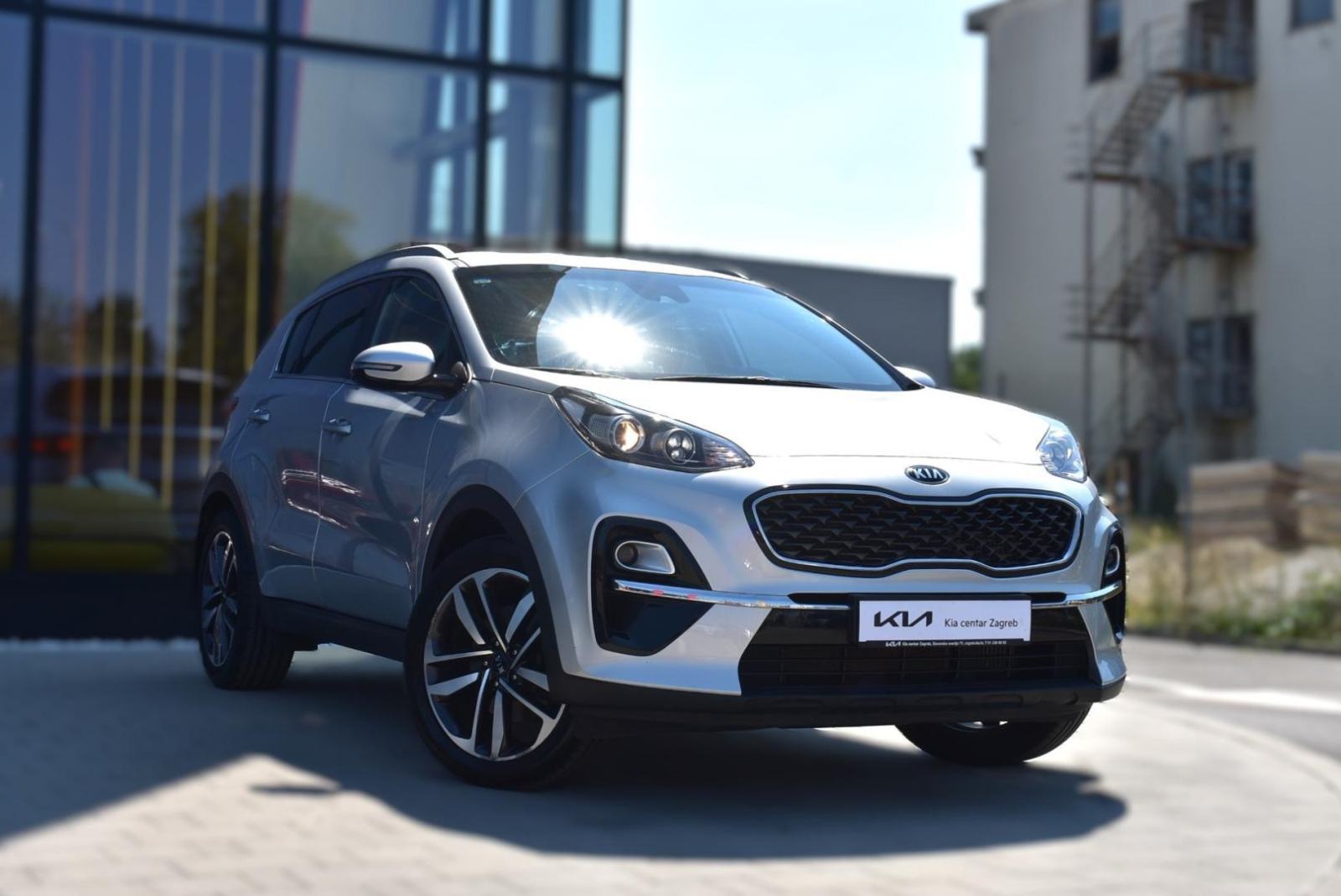 KIA Sportage 1,6 CRDI, NAV, KAMERA, TEMPOMAT, JAMSTVO, fotografija 3