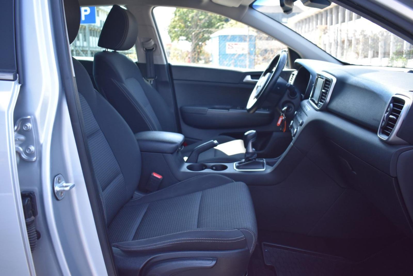 KIA Sportage 1,6 CRDI, NAV, KAMERA, TEMPOMAT, JAMSTVO, fotografija 17