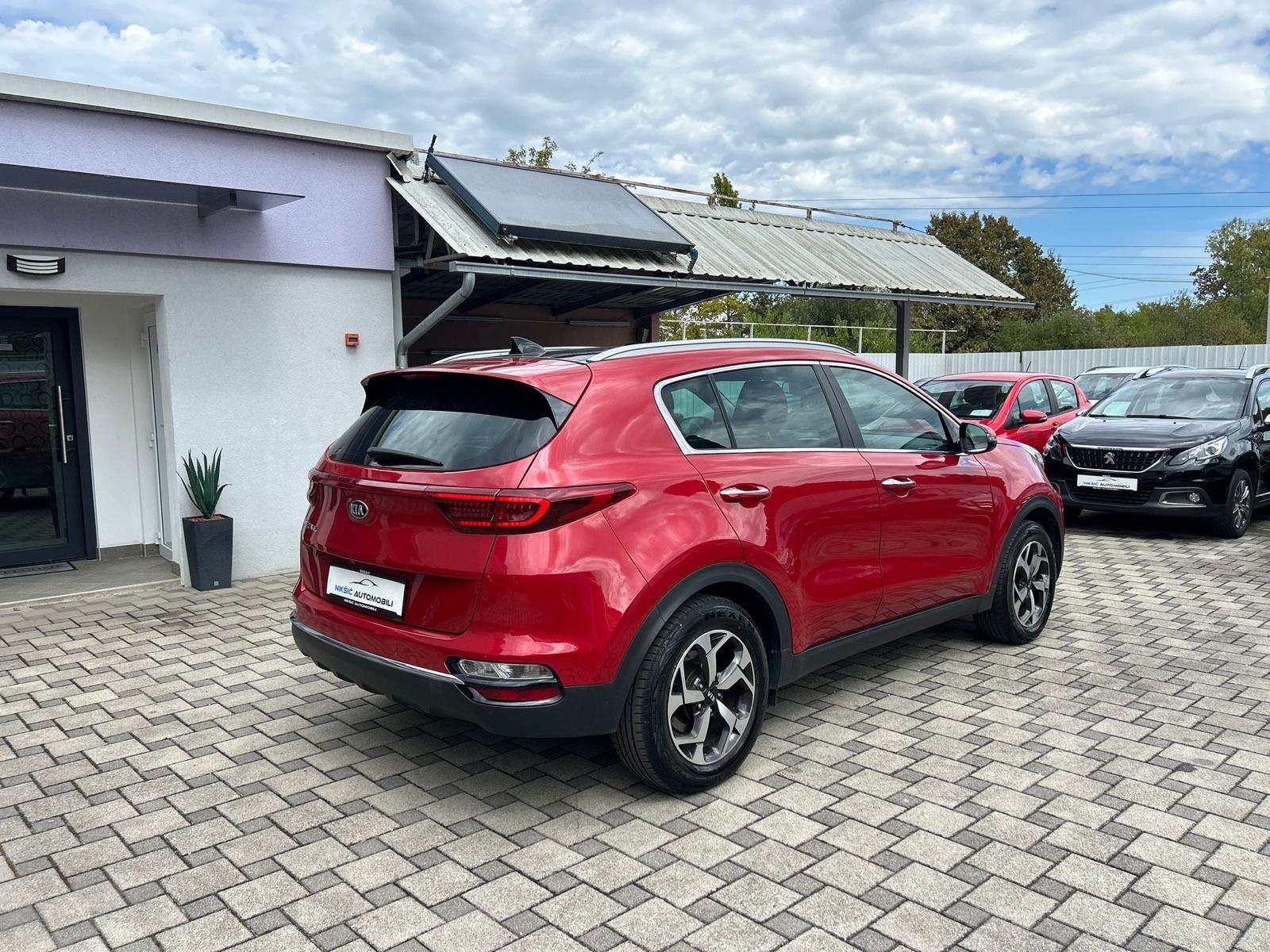 Kia Sportage 1,6 *garancija na km**panorama, led, kamera..**, fotografija 5