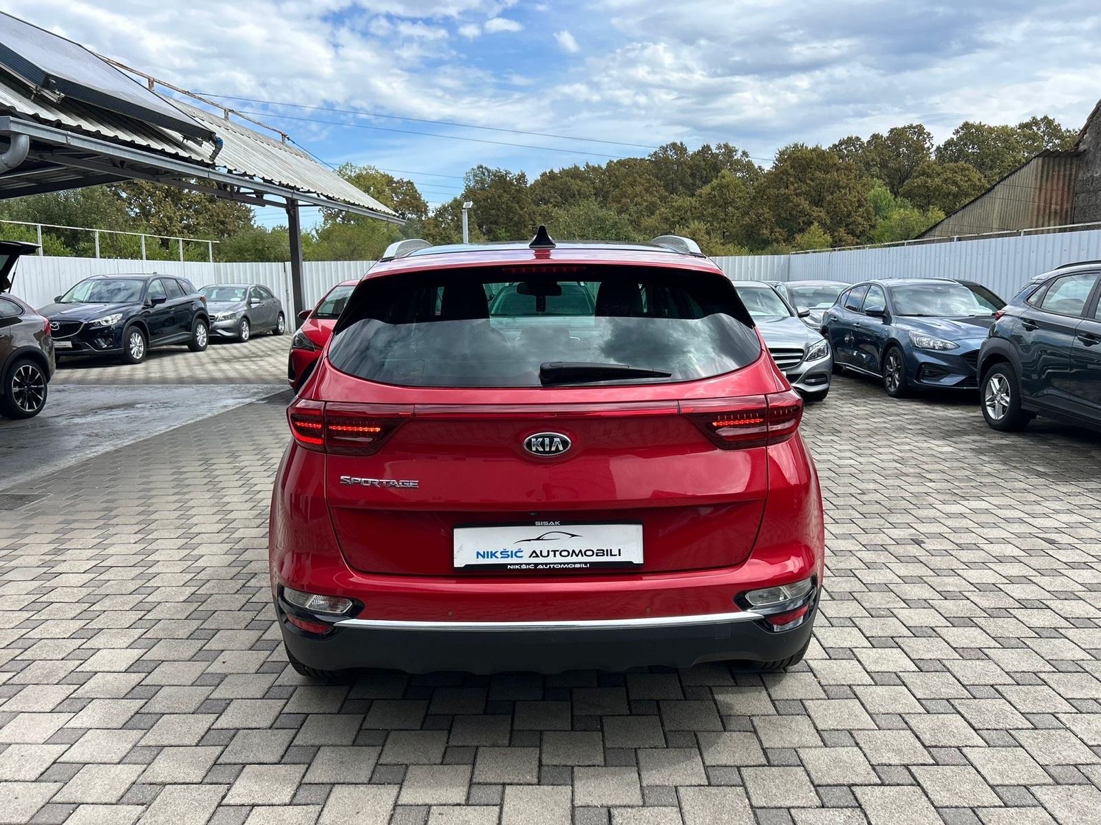 Kia Sportage 1,6 *garancija na km**panorama, led, kamera..**, fotografija 4