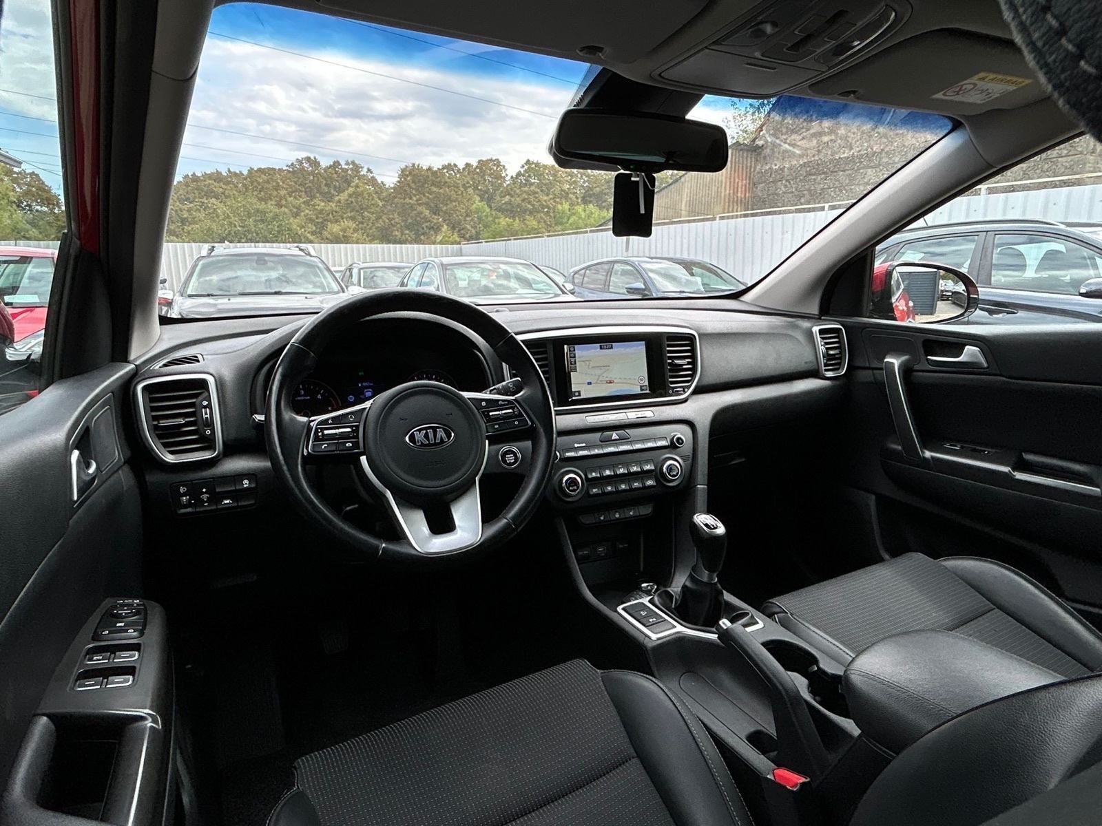 Kia Sportage 1,6 *garancija na km**panorama, led, kamera..**, fotografija 13