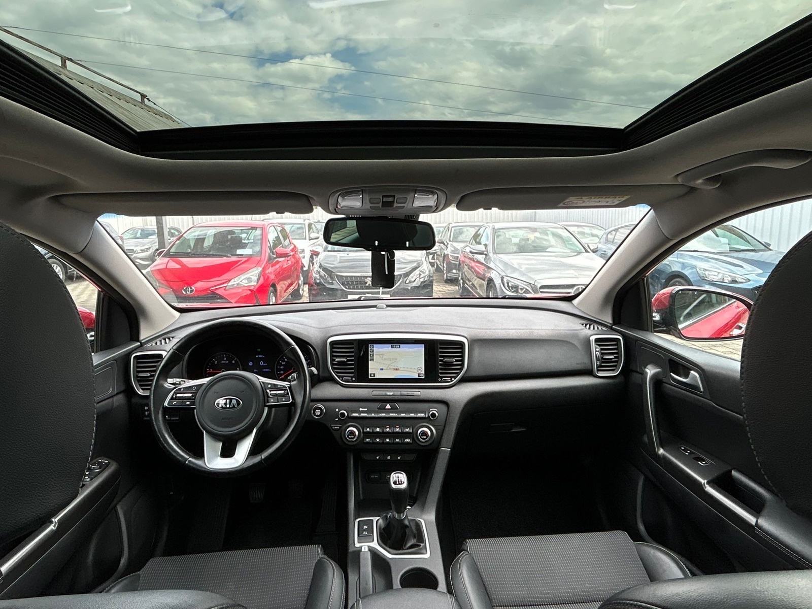 Kia Sportage 1,6 *garancija na km**panorama, led, kamera..**, fotografija 12
