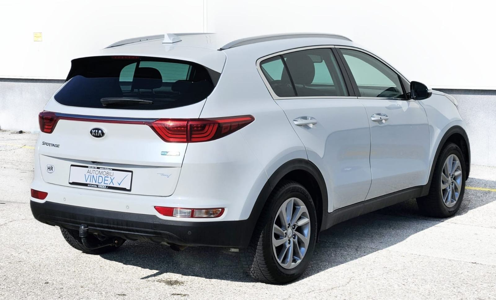 Kia Sportage 1,6 GDI Navi Keyless Servis napravljen, fotografija 6