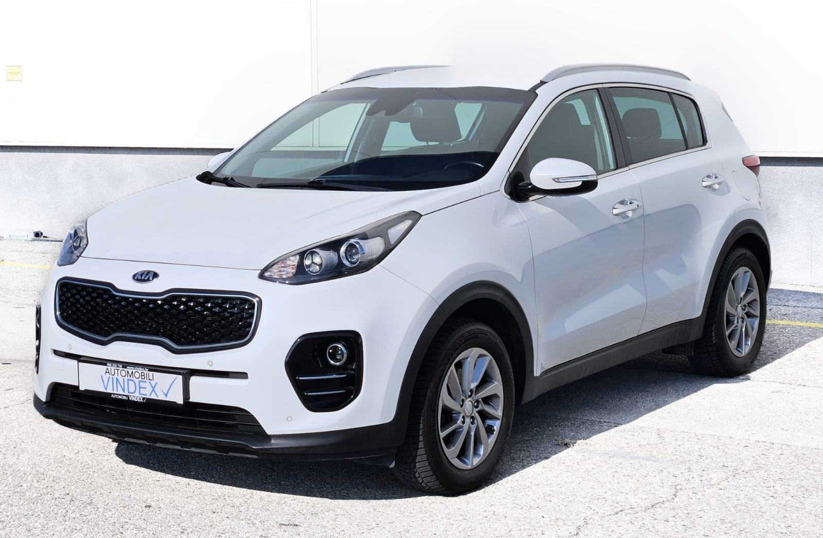 Kia Sportage 1,6 GDI Navi Keyless Servis napravljen, fotografija 3