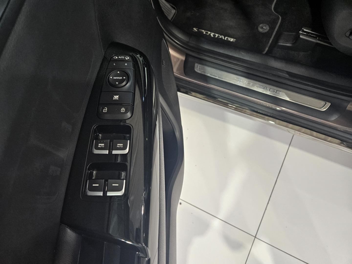 Kia Sportage 1.6 T-GDi GT Line 4X4 DCT PANORAMA ACC 360°Kamera 1.VL., fotografija 8
