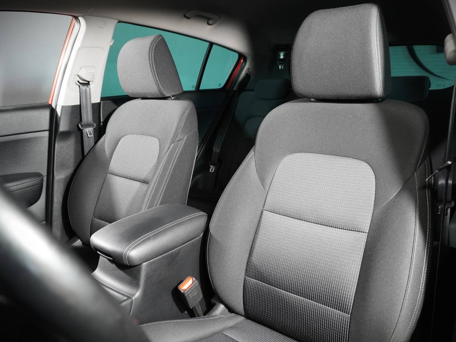 Kia Sportage 1,6 T-GDI ISG DCT, fotografija 16