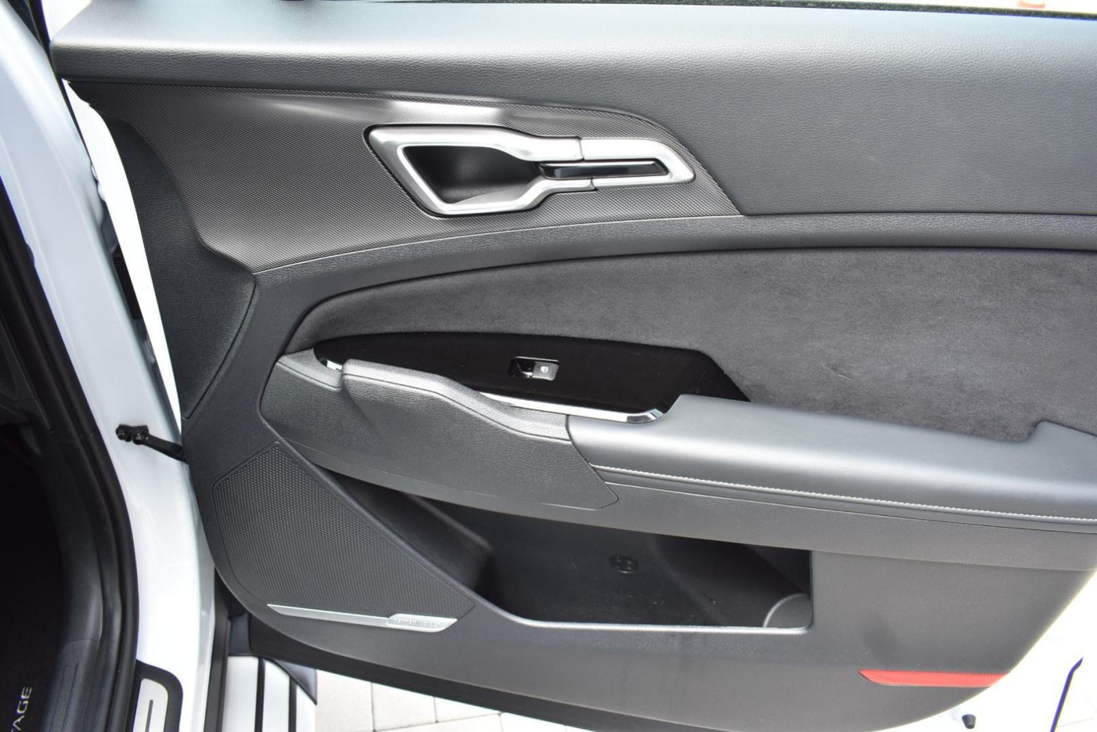 KIA Sportage HEV GT-LINE, PANORAMA, NAVIGACIJA, STRAŽNJA KAMERA, JAMST, fotografija 20